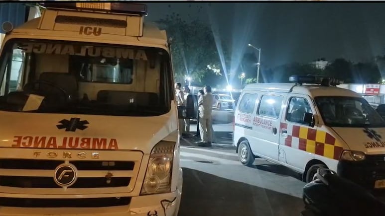 कैंसर की बीमारी से जूझ रहा था मरीज, नोएडा के ESIC हॉस्पिटल की 5वीं मंजिल से कूदा, मौत