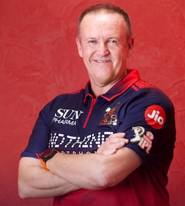 RCB Playing XI vs SRH, IPL 2026: Coach Andy Flower Confirms Star Australian Wont Play