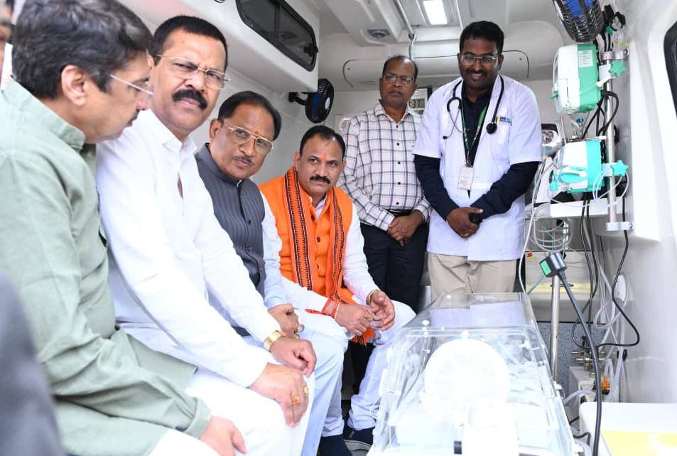 Chhattisgarh Ambulance Service: मुख्यमंत्री विष्णुदेव साय ‘चलते-फिरते ICU' में 