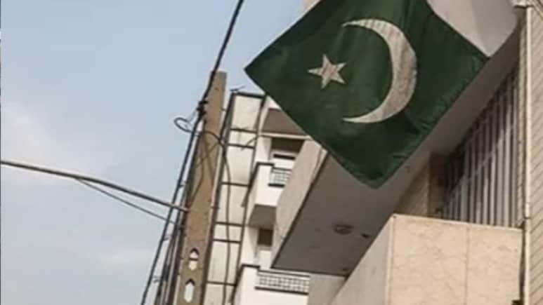 तेहरान में पाकिस्तानी दूतावास के पास धमाके, राजदूत के घर के पास भी हुआ ब्लास्ट