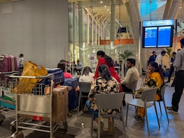 कई उड़ानें रद्द, परेशान दिखे यात्री... मिडिल ईस्ट में तनाव से दिल्ली एयरपोर्ट पर ऐसे हैं हालात