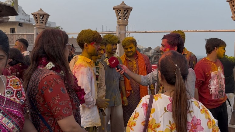 Braj ki Holi: जानें कितनी बदल गई ब्रज की होली?