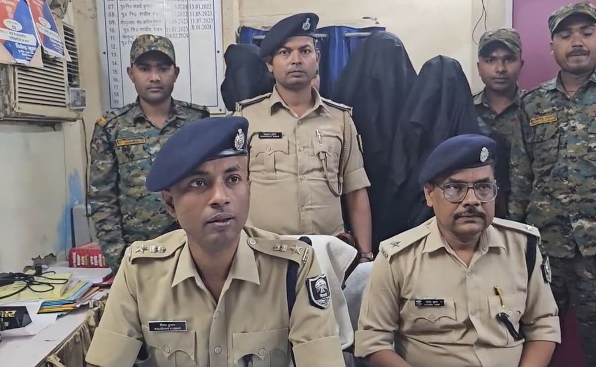 दिन में बेचते थे फल... रात को करते थे बाइक चोरी, बिहार में गिरोह का सरगना समेत 3 गिरफ्तार