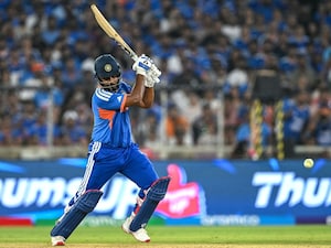 Kotsi <i>Bhai</i>, Dont Worry: India Batting Coach Sitanshu Kotak On Conversation With Sanju Samson Before His Resurgence