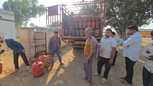 राजस्थान में LPG गैस सिलेंडर के दाम बढ़ते ही महंगी हो गया बाजार में खाना, जानें ग्राउंड जीरो पर कैसे हैं हालात