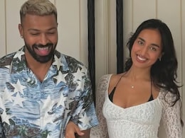 हार्दिक पंड्या ने पहना गर्लफ्रेंड माहिका शर्मा के नाम का पेंडेंट, लोग बोले- चार दिन की चांदनी