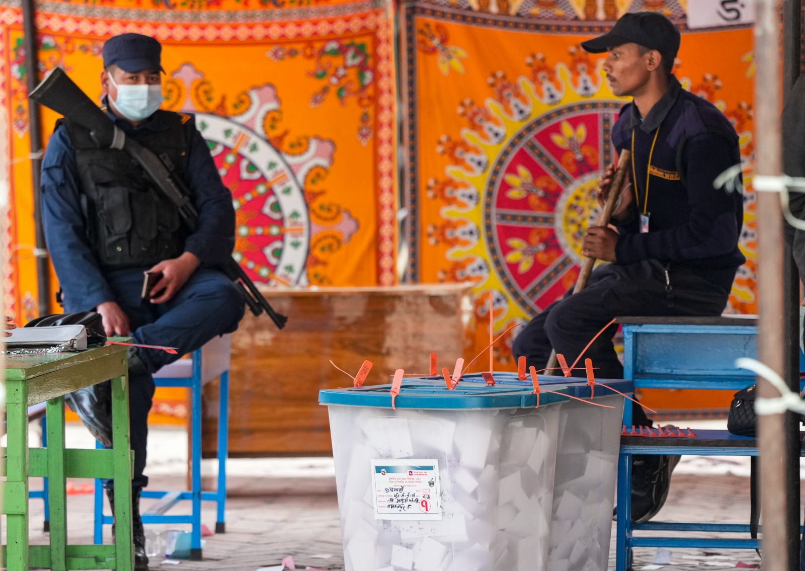 नेपाल चुनाव रिजल्&zwj;ट 2026 LIVE: झापा सीट पर बड़ा उलटफेर, Gen-Z के हीरो बालेंद्र शाह से पीछे चल रहे ओली