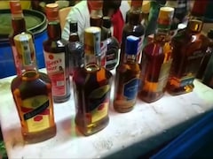 बिहार में शराबबंदी का मजाक! समस्तीपुर के राजकीय मेले में केंद्रीय मंत्री-डीएम के सामने टेबल पर सजीं शराब की बोतलें