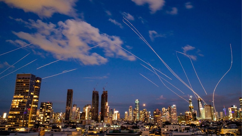 11 दिन 11 देश... जानें-खामेनेई की हत्या के बदले में कहां-कहां बम बरसा चुका है ईरान