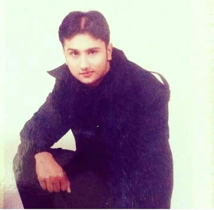 कभी था शाहरुख का फैन, आज किंग खान से कम नहीं रुतबा, नशे की लत ने बिगाड़ा करियर, किया सनी-बॉबी से तगड़ा कमबैक