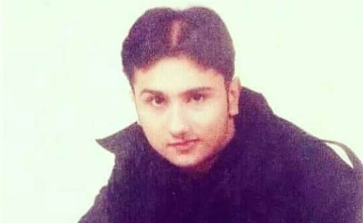 कभी था शाहरुख का फैन, आज किंग खान से कम नहीं रुतबा, नशे की लत ने बिगाड़ा करियर, किया सनी-बॉबी से तगड़ा कमबैक