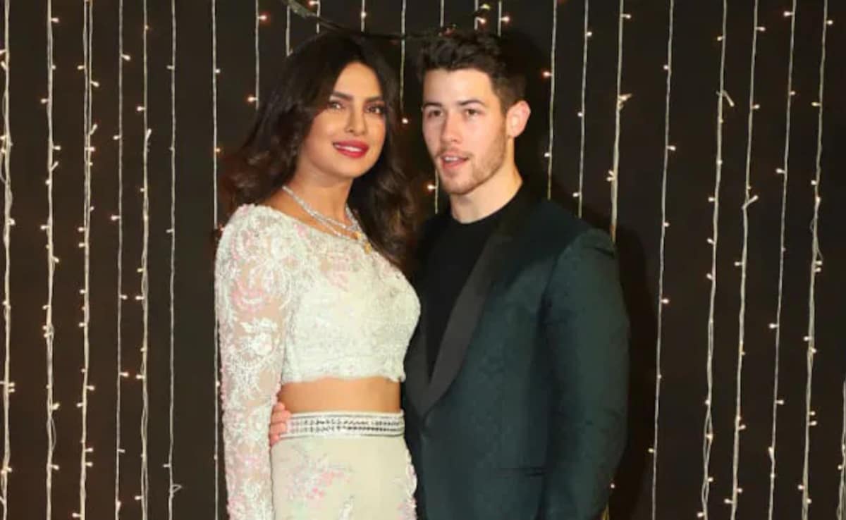 Priyanka Chopra Reveals How Nick Jonas Won Over Her Aunties at Their Roka Ceremony