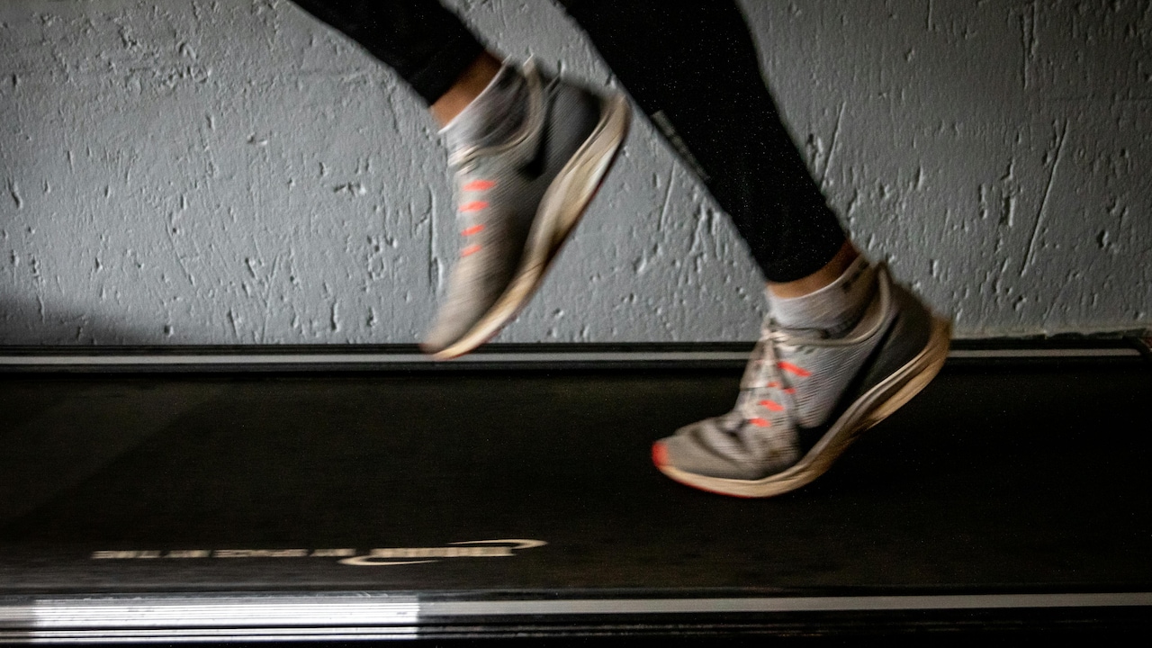 Why Mesh Running Shoes Breathe Better Than Knit Sneakers