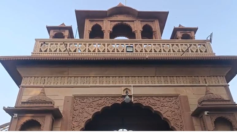 Lunar Eclipse: भाविकांनो लक्ष द्या! चंद्रग्रहणामुळे शेगाव, पंढरपुर मंदिर दर्शनात मोठा बदल; 'ही' देवस्थाने बंद