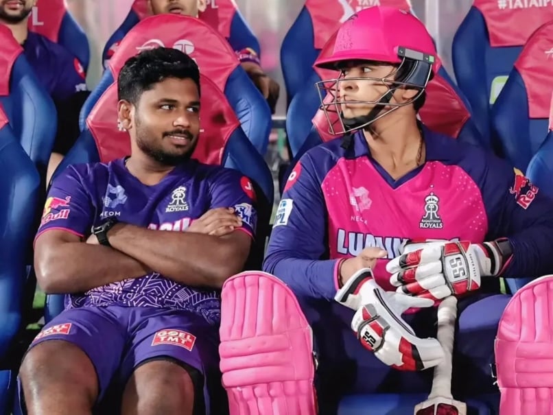 Rahul Dravid, Sanju Samson's 1st IPL Selection Meet With Vaibhav Sooryavanshi Stunned Both. Watch