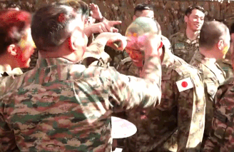 Holi Celebration Live: देशभर में मनाया जा रहा होली का पर्व, पीएम मोदी, अमित शाह से लेकर केजरीवाल तक सब ने दी बधाई