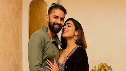 Inside Mamaearth Founders' Delhi Home With An Aravalli-View Balcony