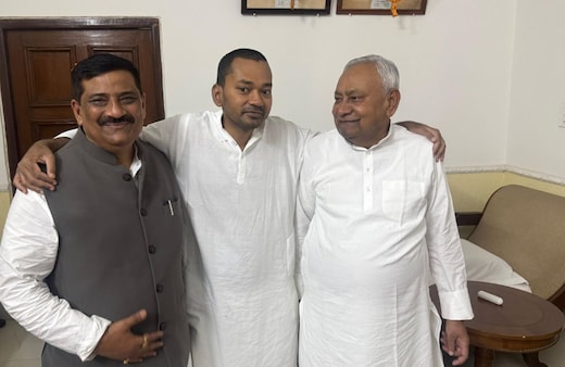 Nishant Kumar JDU Entry : बेटे के JDU ज्वाइन करते ही नीतीश कुमार का अगला प्लान, 10 मार्च से शुरू करेंगे समृद्धि यात्रा