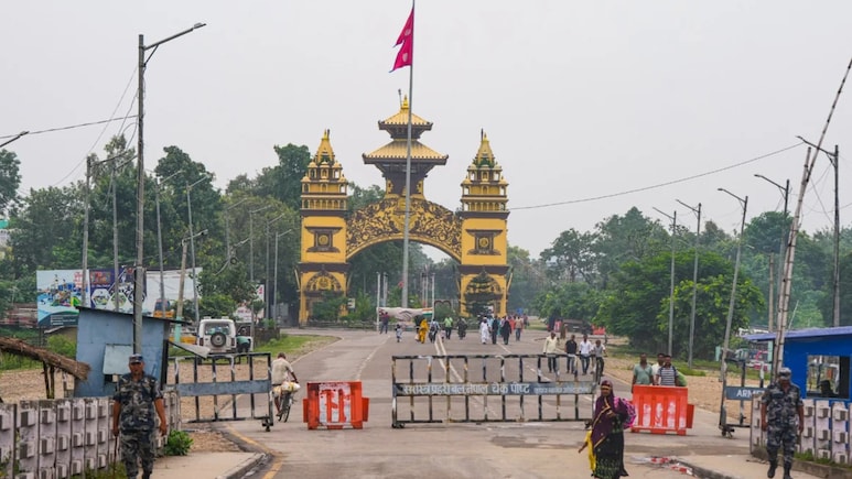 अपना 100% पेट्रोल भारत से खरीदता है नेपाल, चुनाव के नतीजे का बिजनेस पर क्या पड़ेगा असर?