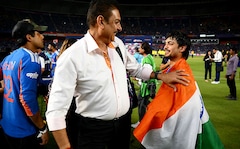 After "Dhoni Finishes Off In Style", Shastri's Epic Fail In T20 WC Commentary