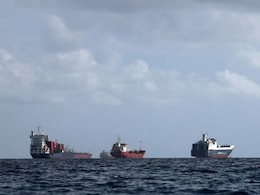 ईरान ने काट दी तेल सप्लाई! फड़फड़ाएंगे खाड़ी देश, होर्मुज से गुजरा जहाज तो जलाकर राख करने की धमकी