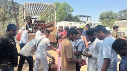 While Bhopal Waits In Line, The LPG Black Market Cashes In