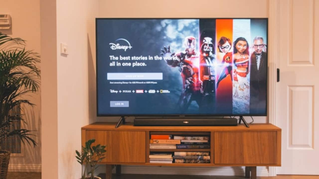 10 common reasons and quick fixes for a smart TV that keeps lagging 10 common reasons and quick fixes for a smart TV that keeps lagging