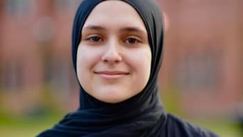 Who's Sameerah Munshi? Only Muslim Woman On White House Religious Liberty Commission Quits Over 'Illegal War'