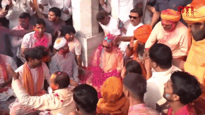 Holi Celebration Live: देशभर में मनाया जा रहा होली का पर्व, गोरखपुर में होली मनाते सीएम योगी का दिखा अलग अंदाज