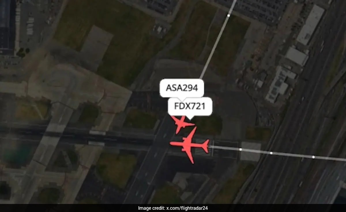 "Close Call": Two Planes Nearly Collide During Landing At US Airport