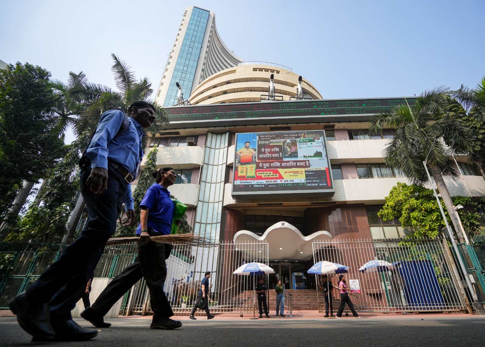 Will Markets Open On Gudi Padwa, Eid, Navratri 2026? Full Holiday List Here