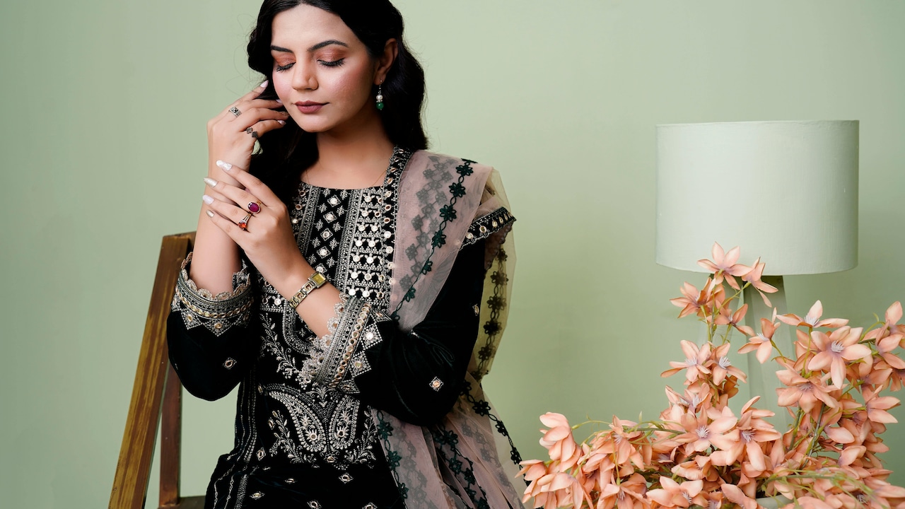 7 W For Woman Kurta Sets To Buy During Amazon Ethnic Week Deals