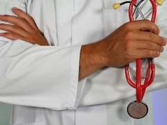 इतना महंगा इलाज? मामूली बुखार पर डॉक्टर ने बना दिया 10 हजार का बिल, देखकर मरीज रह गया दंग