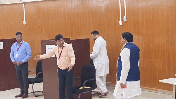 बिहार राज्यसभा चुनाव: 5 सीटों के लिए वोटिंग जारी, कांग्रेस के दो विधायक 'लापता', क्रॉस वोटिंग का डर