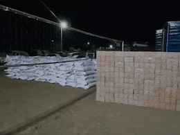 सोयाबीन के कट्टों के बीच 5 करोड़ की अंग्रेजी शराब, राजस्थान से गुजरात हो रही थी सप्लाई