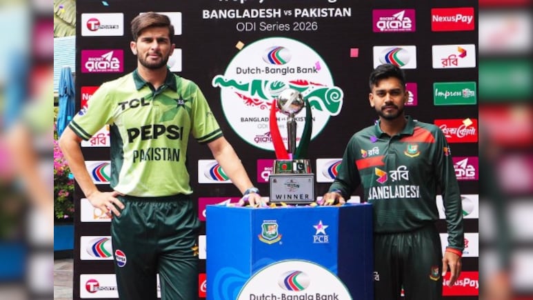 PAK vs BAN Live Score 1st ODI: पाकिस्तान कर रही पहले बल्लेबाजी, जानें पल-पल का अपडेट
