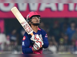 RR vs CSK: 15 साल की उम्र में वैभव सूर्यवंशी ने सिर्फ '15 गेंदों' में लगाई IPL फिफ्टी, क्रिकेट जगत को किया हैरान