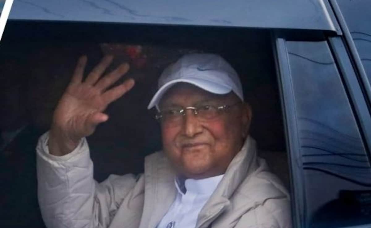 नेपाल में केपी ओली की गिरफ्तारी के बाद CPN की आपात बैठक, पार्टी मुख्यालय में मंथन जारी