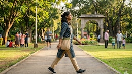 How Fast Do You Walk? The 1-Minute Gait Test That Reveals Your True Biological Age