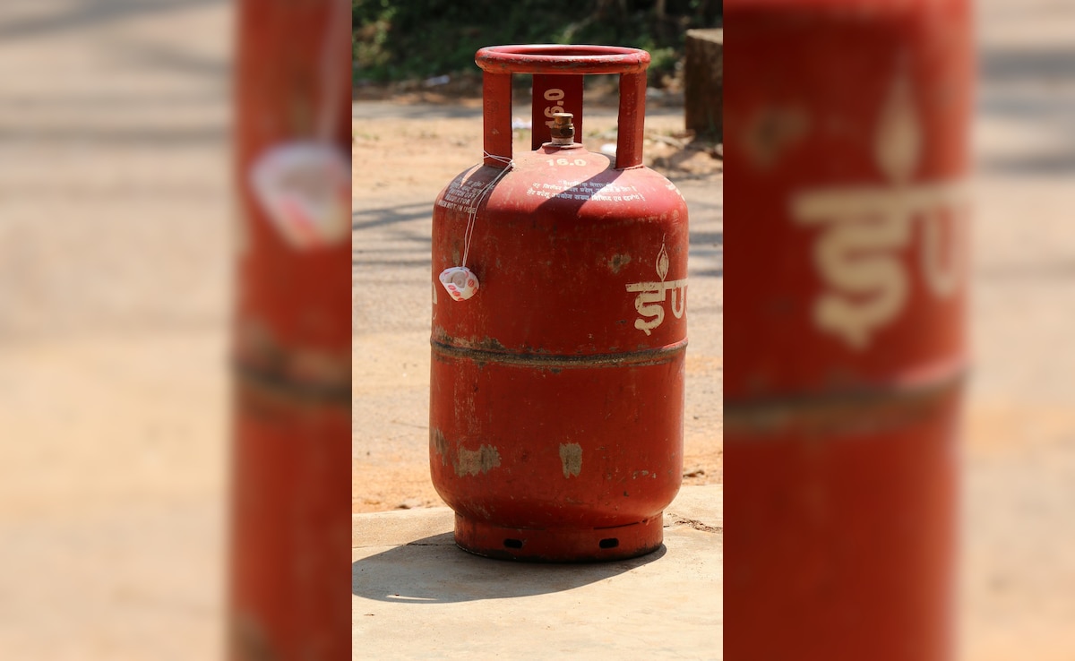 LPG संकट: कई शहरों में रोटी-डोसा मेन्यू से गायब, चाय की जगह नींबू पानी; रसोई तक कैसे पहुंचा पश्चिम एशिया का असर