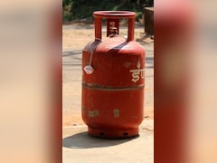 LPG संकट: कई शहरों में रोटी-डोसा मेन्यू से गायब, चाय की जगह नींबू पानी; रसोई तक कैसे पहुंचा पश्चिम एशिया का असर