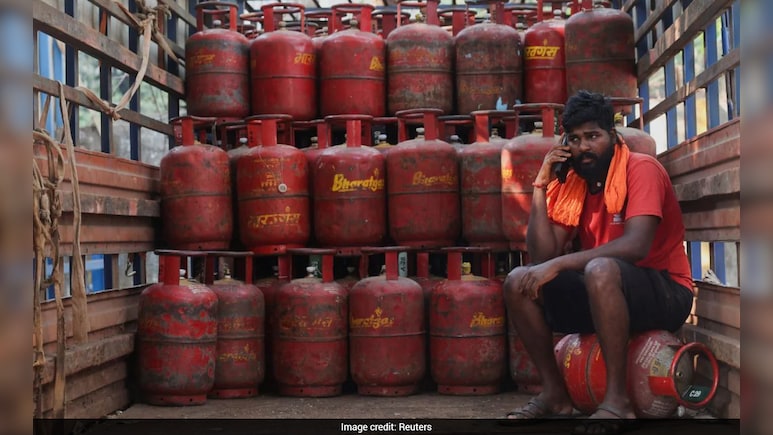 LPG Gas Cylinder KYC: Centre Makes Biometric Authentication Mandatory For Domestic Consumers