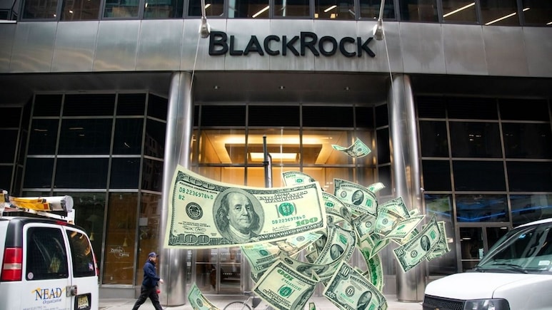 निवेशकों को उनका ही पैसा नहीं निकालने दे रहा ब्&zwj;लैकरॉक, मार्केट में हड़कंप! पूरा मामला ये रहा