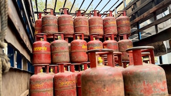 Govt Admits LPG Panic Booking Has Increased; To Take Action Against Hoarding Of Fuel