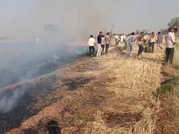 सागर में आग से 10 एकड़ फसल जली, 2 घंटे बाद पहुंची फायर ब्रिगेड की गाड़ियां, धार में 25 बीघा गेहूं जलकर खाक