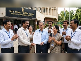 8th Pay Commission: 10 नहीं, हर 5 साल में बने वेतन आयोग! सैलरी, पेंशन, भत्ते और छुट्टियों पर इन 18 सवाल-जवाब में जान लीजिए लेटेस्&zwj;ट अपडेट्स