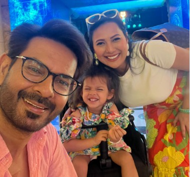 दुबई से अभी वापस नहीं आना चाहता बिग बॉस फेम ये कपल, ईरान-इजरायल वॉर के बीच कहा- हम भगवान पर भरोसा कर रहे हैं