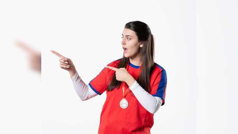 Female Toppers 2026: CA से लेकर NEET और JEE तक, ये हैं देश की 5 'सुपर गर्ल्स'