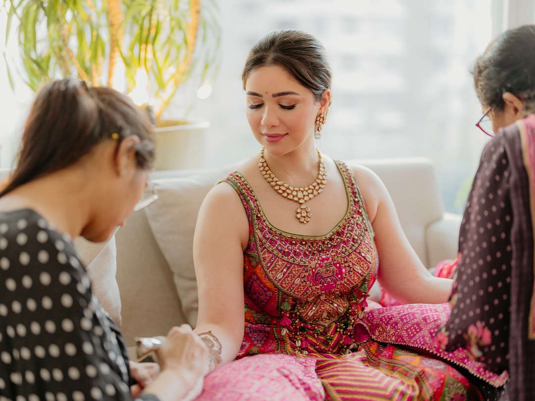 Sara Tendulkar Drops Delightful Double Fashion Looks From Brother Arjun And Saaniya's Mehendi