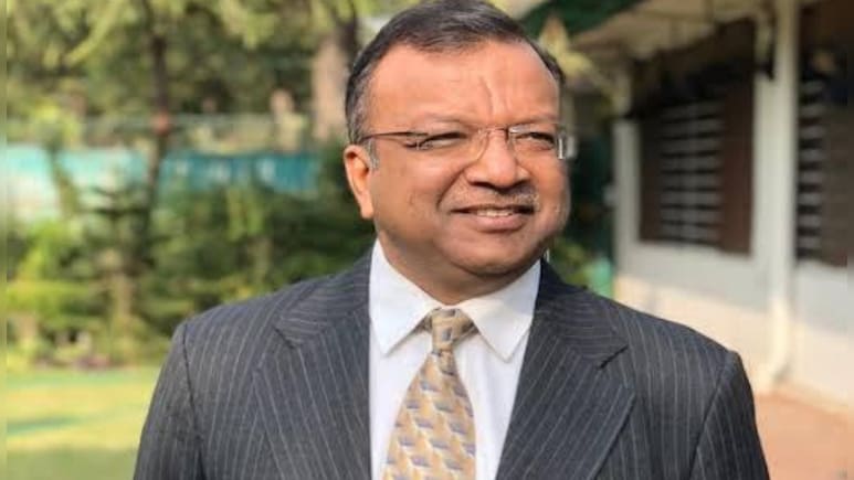 रिटायर्ड IAS सुबोध अग्रवाल समेत 4 फरार आरोपियों के खिलाफ वारंट, गिरफ्तारी नहीं हुई तो संपत्ति होगी कुर्क!